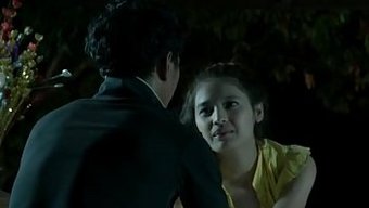 Ein Thailändischer Schwuler Teenager Wird In Einem Vollständigen Film Auf Videopornone.Com Gefickt