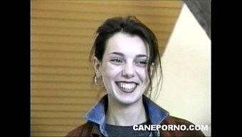 Vintage-Italienischer Porno Mit Amateur-Teenager-Anal- Und Gruppensex