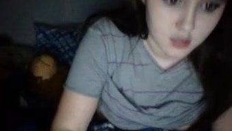 Sarahs Intime Selbstvergnügen-Session Vor Der Webcam Aufgenommen