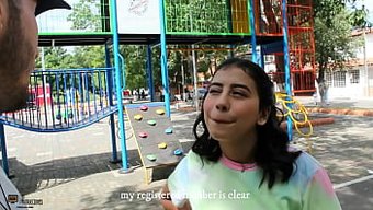 Amateur-Ebenholzbabe Bekommt Ihre Muschi Im Doggy Style Pov Gefickt