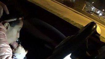 Dreier An Einem Öffentlichen Ort Mit Großen Titten Und Amateursex