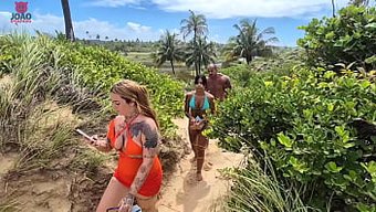 Ein Unterhaltsamer Tag Am Fkk-Strand Endet In Einer Lustigen Orgie.