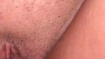 Nahaufnahme Des Dirty Talks Und Der Cuckold-Fantasie Der Amateurfrau